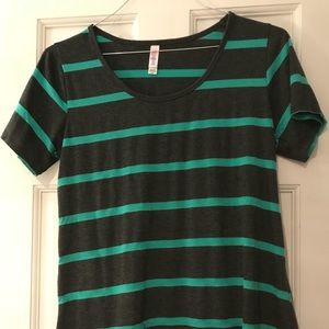 Lularoe striped classic tee M